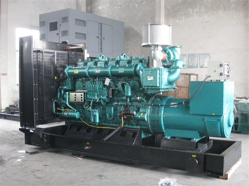 郸城200KW 柴油发电机的油耗是多少？